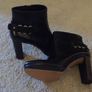 New Nine West high heel booties